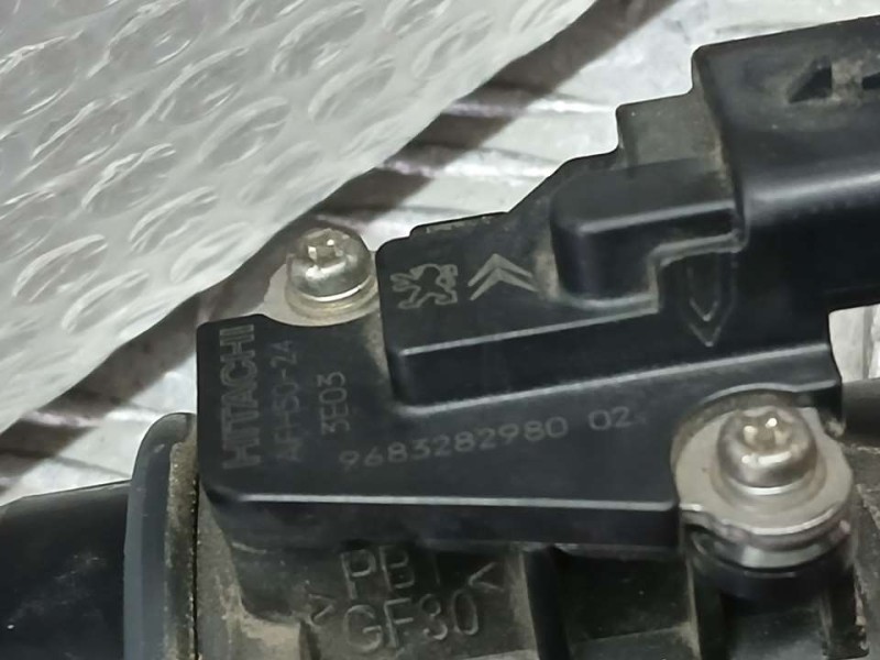 Recambio de caudalimetro para citroën c-elysée seduction referencia OEM IAM 9683282980 AFH5024 HITACHI
