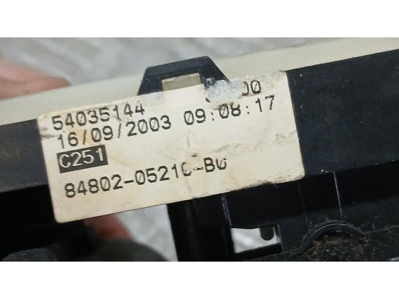 Recambio de mando elevalunas delantero izquierdo para toyota avensis wagon (t25) 2.0 d4-d sol referencia OEM IAM 8480205210B0  5