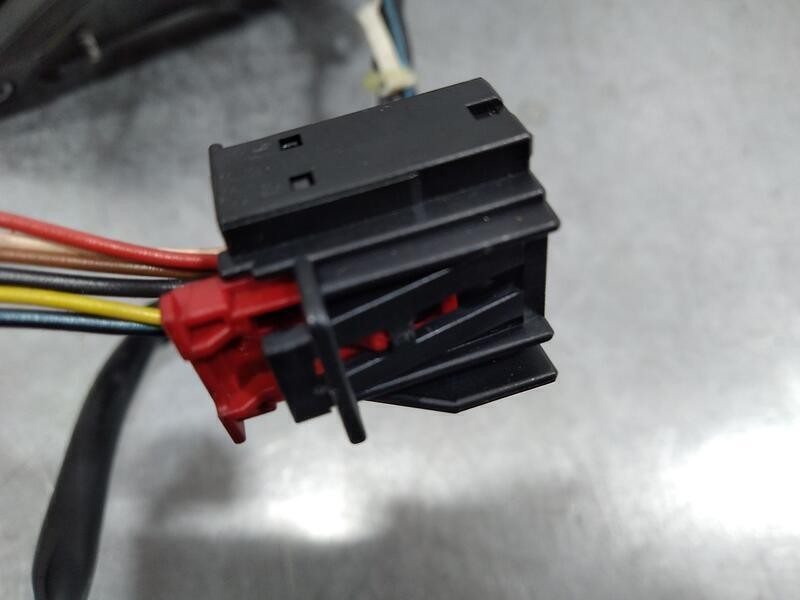 Recambio de retrovisor derecho para audi a4 ber. (b8) basis referencia OEM IAM 8K1857410AG  ELECTRICO , TOCADO