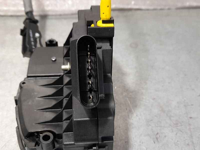 Recambio de cerradura puerta trasera derecha para kia cee´d business referencia OEM IAM BM5AA26412CG 915460107 