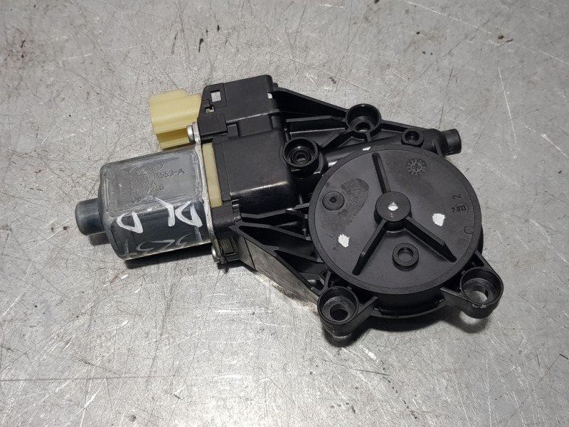 Recambio de motor elevalunas delantero derecho para ford fiesta (cb1) trend referencia OEM IAM 8A6114553A  