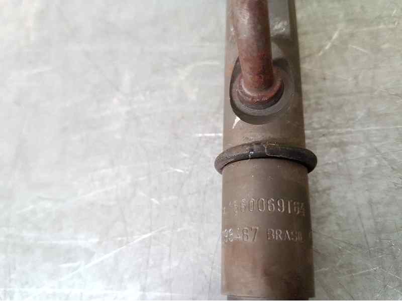 Recambio de inyector para nissan cabstar chasis cabina referencia OEM IAM 1660069T64 0432193487 BOSCH