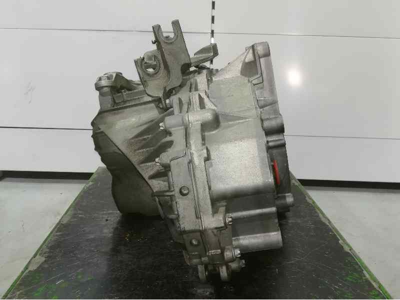 Recambio de caja cambios para opel insignia berlina edition referencia OEM IAM 5700306  6VELOCIDADES