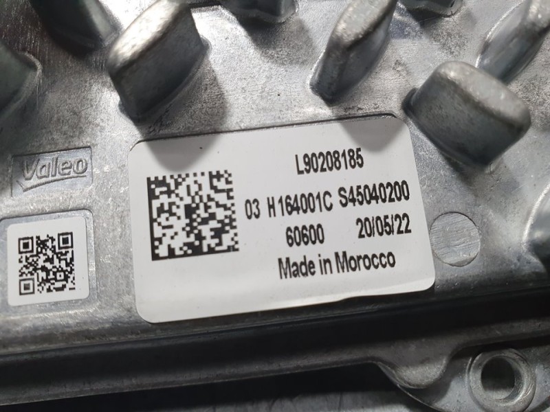 Recambio de centralita faro para peugeot 3008 active referencia OEM IAM L90208185 S45040200 DER LED