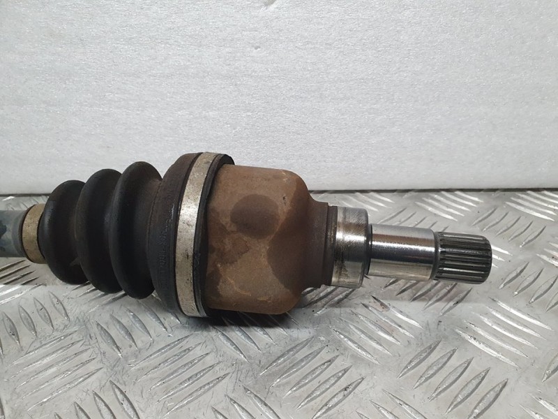 Recambio de transmision delantera izquierda para peugeot 208 access referencia OEM IAM 9803959580  