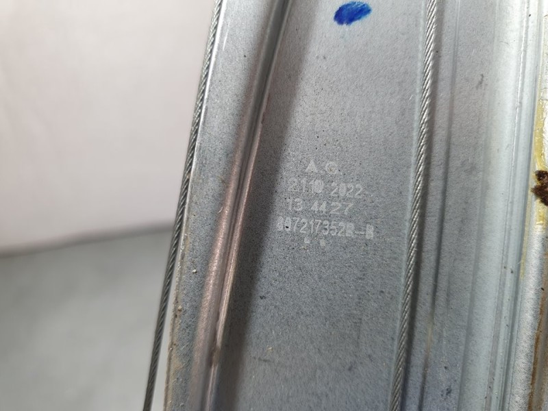 Recambio de elevalunas delantero izquierdo para dacia sandero 1.0 tce 90 referencia OEM IAM 807217352R  ELECTRICO 2 PINES