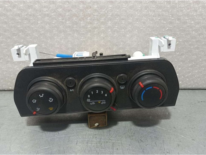 Recambio de mando calefaccion / aire acondicionado para dacia sandero 1.0 tce 90 referencia OEM IAM 275004395R 1464316930 DENSO