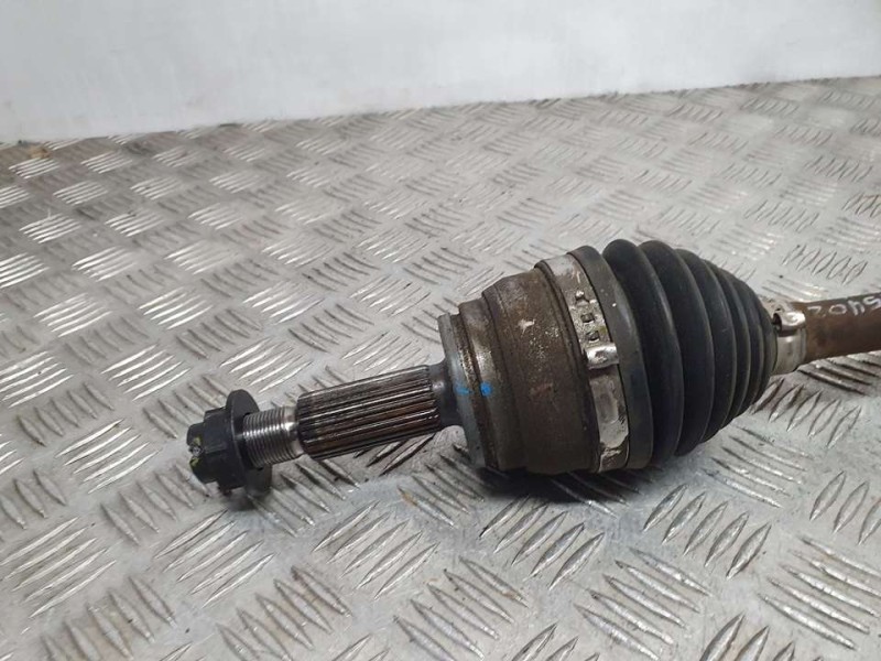 Recambio de transmision delantera izquierda para hyundai kona essence 2wd referencia OEM IAM 49500J9000  