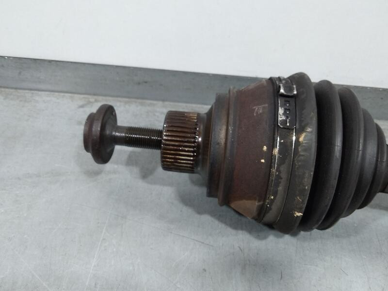 Recambio de transmision delantera izquierda para audi a4 ber. (b8) basis referencia OEM IAM 8K0407271Q  