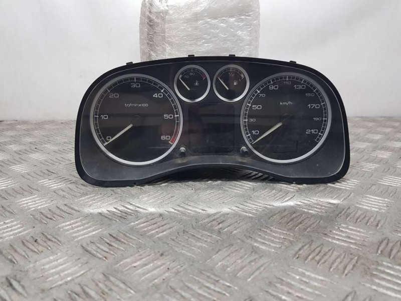 Recambio de cuadro instrumentos para peugeot 307 (s1) xs referencia OEM IAM 9636708880  