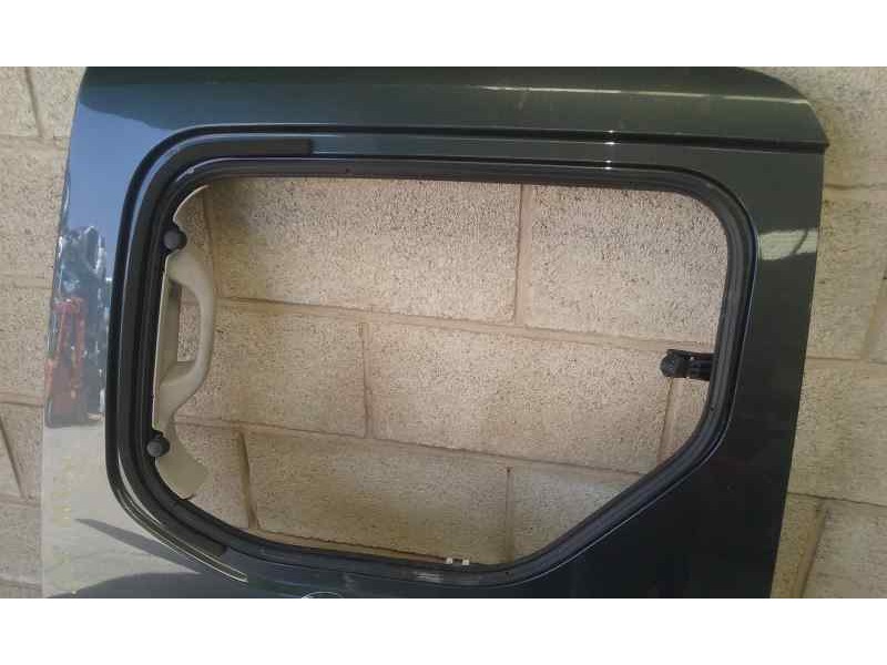 Recambio de puerta lateral corredera izquierda para peugeot partner tepee outdoor referencia OEM IAM  TOCADA CRISTAL ROTO