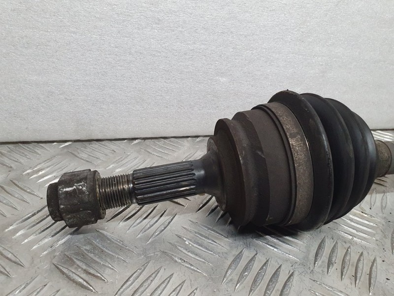 Recambio de transmision delantera izquierda para peugeot 208 access referencia OEM IAM 9803959580  