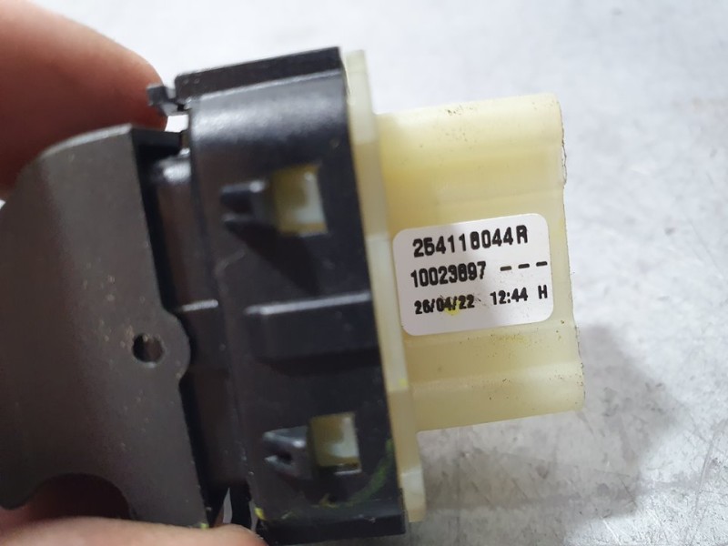 Recambio de mando elevalunas delantero izquierdo para dacia sandero 1.0 tce 90 referencia OEM IAM 254118044R 10023897 