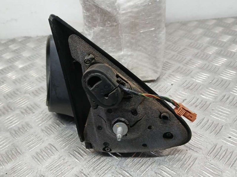 Recambio de retrovisor izquierdo para citroën c-elysée seduction referencia OEM IAM 1609064780  ELECTRICO 5 CABLES