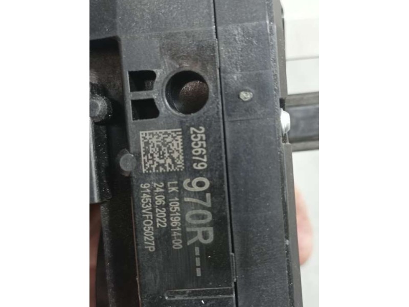 Recambio de mando luces y limpia para dacia sandero 1.0 tce 90 referencia OEM IAM 255679970R 1051961400 