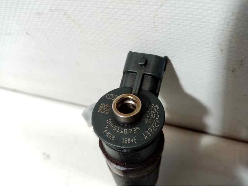 Recambio de inyector para citroën c-elysée exclusive referencia OEM IAM 445110739  BOSCH