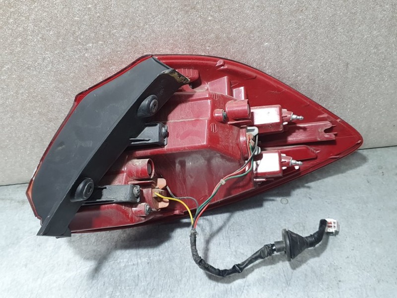 Recambio de piloto trasero izquierdo para kia cee´d business referencia OEM IAM 92401A20  EXTERIOR