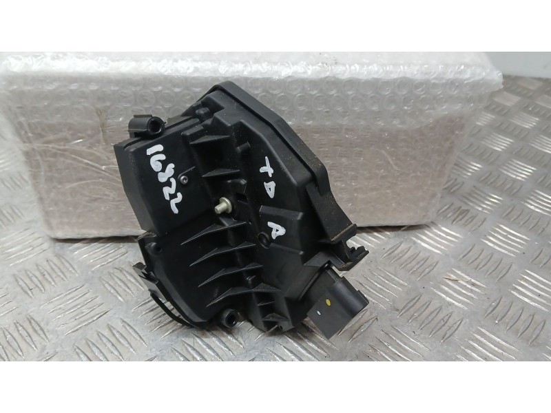 Recambio de cerradura puerta trasera derecha para ford kuga ii (dm2) 2.0 tdci referencia OEM IAM BM5AA26412CG  615460107