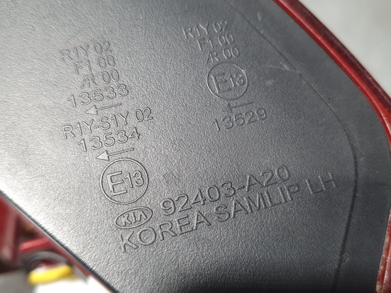 Recambio de piloto trasero izquierdo para kia cee´d business referencia OEM IAM 92403A20  INTERIOR