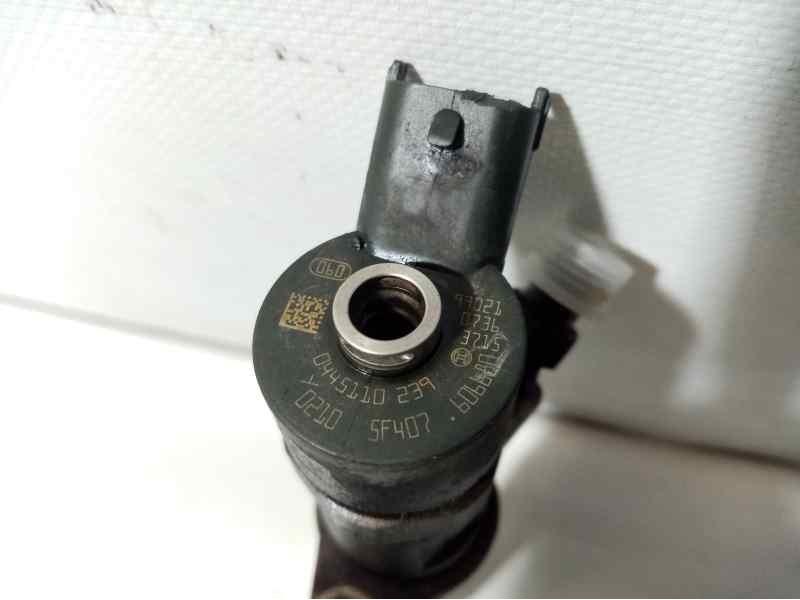Recambio de inyector para peugeot 207 1.6 16v hdi referencia OEM IAM 445110239  BOSCH