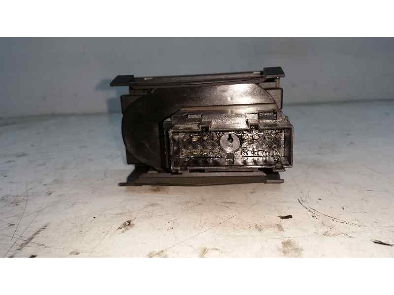 Recambio de mando luces para ford focus lim. (cb4) trend referencia OEM IAM 7M5T13A024LA  