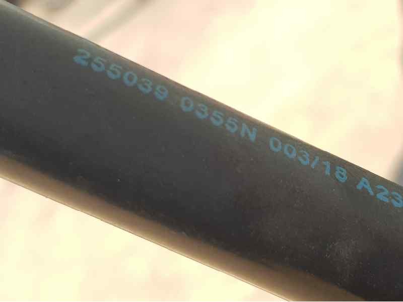 Recambio de amortiguadores maletero / porton para volkswagen polo advance referencia OEM IAM 255039  