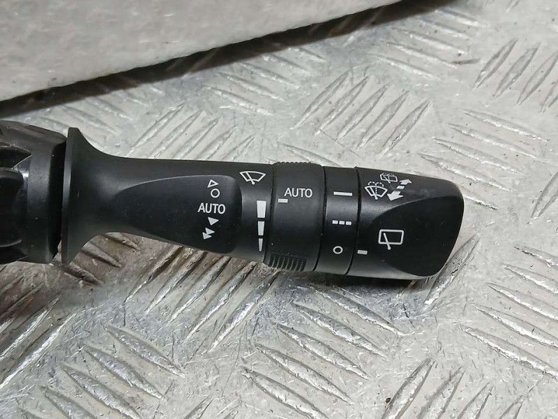 Recambio de mando limpia para toyota land cruiser (j15) vx referencia OEM IAM 120A9017J341  