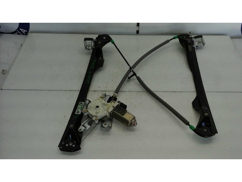Recambio de elevalunas delantero derecho para ford focus berlina (cak) 1.8 tdci cat referencia OEM IAM  2 PINS ELECTRICO