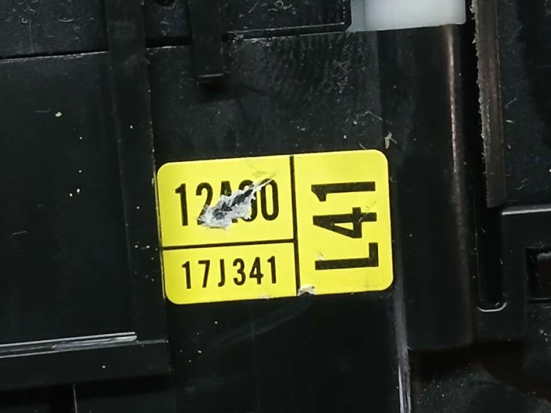 Recambio de mando limpia para toyota land cruiser (j15) vx referencia OEM IAM 120A9017J341  