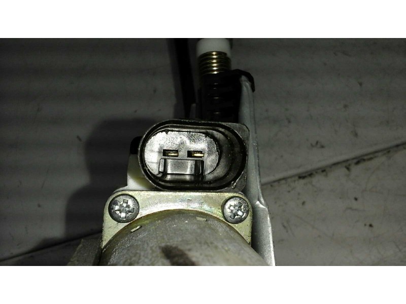 Recambio de elevalunas delantero derecho para ford focus berlina (cak) 1.8 tdci cat referencia OEM IAM  2 PINS ELECTRICO