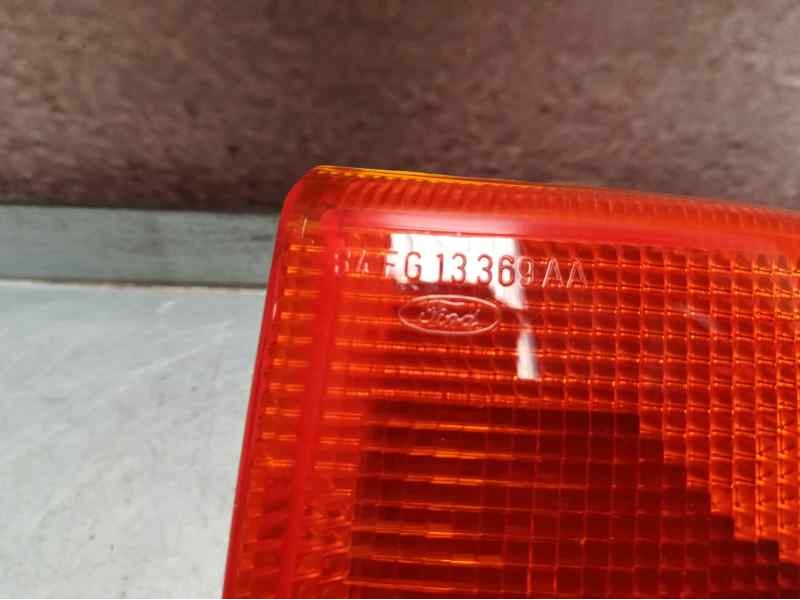 Recambio de piloto delantero izquierdo para ford fiesta berlina referencia OEM IAM 84FG13369AA  