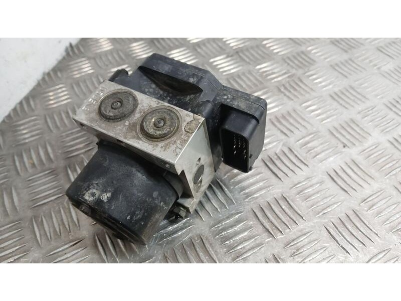 Recambio de abs para hyundai accent (lc) gls crdi referencia OEM IAM 5891025402 MANDO BH60403700