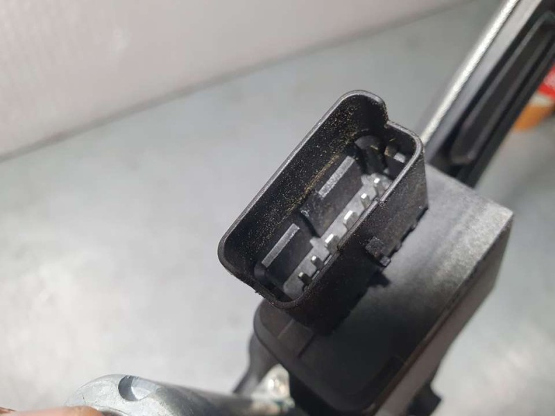 Recambio de elevalunas delantero derecho para peugeot 5008 gt line 1.5 hdi 130 cv referencia OEM IAM 9830389280  ELECTRICO 6 PIN