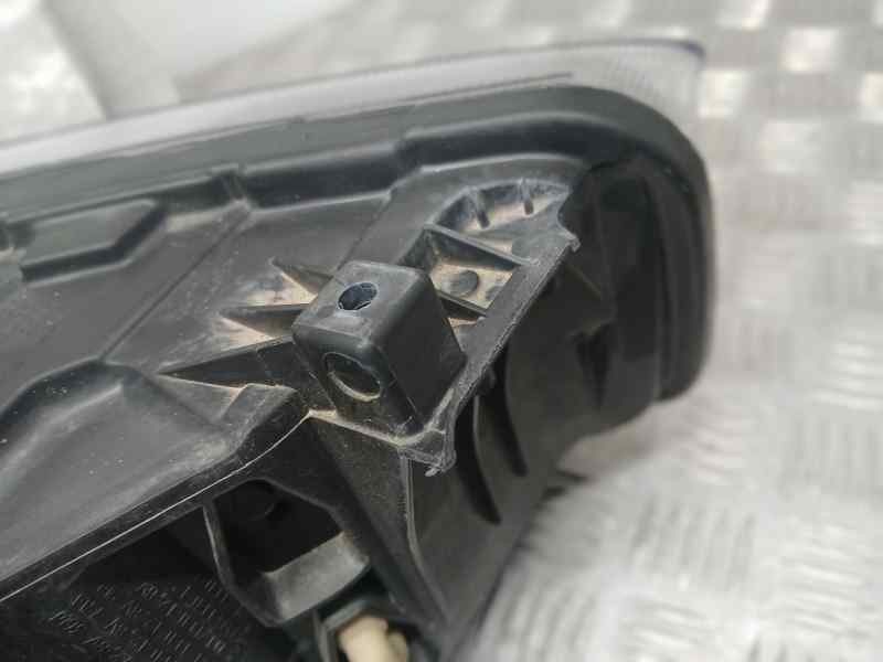 Recambio de faro izquierdo para ford focus st-line referencia OEM IAM NX7B13E015CD  PATA ROTA