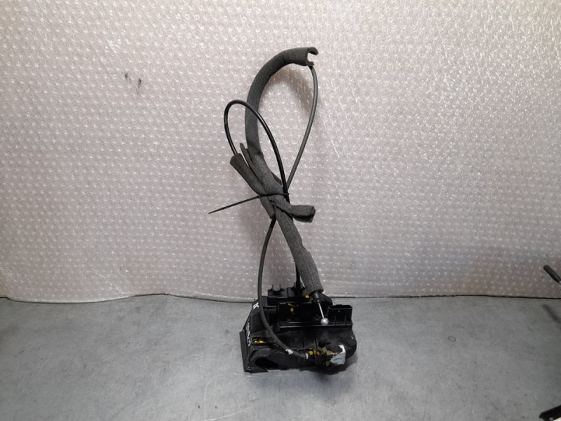 Recambio de cerradura puerta delantera derecha para nissan juke (f15) acenta referencia OEM IAM 805001KD1A  