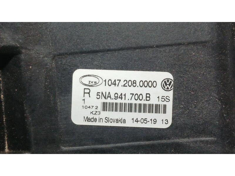 Recambio de faro antiniebla derecho para volkswagen t-roc (a11, d11) 1.6 tdi referencia OEM IAM 5NA941700B  