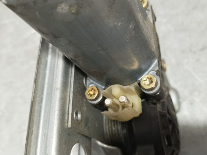 Recambio de elevalunas delantero izquierdo para mercedes-benz clase a (w168) 170 cdi (168.008) referencia OEM IAM   ELECTRICO 2 