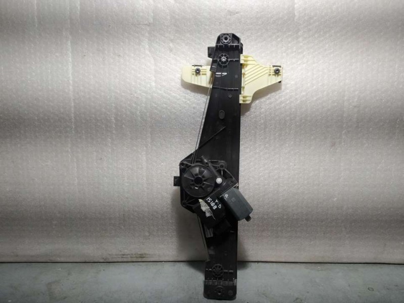 Recambio de elevalunas trasero derecho para peugeot 5008 gt line 1.5 hdi 130 cv referencia OEM IAM 9830388980  ELECTRICO 6 PINES