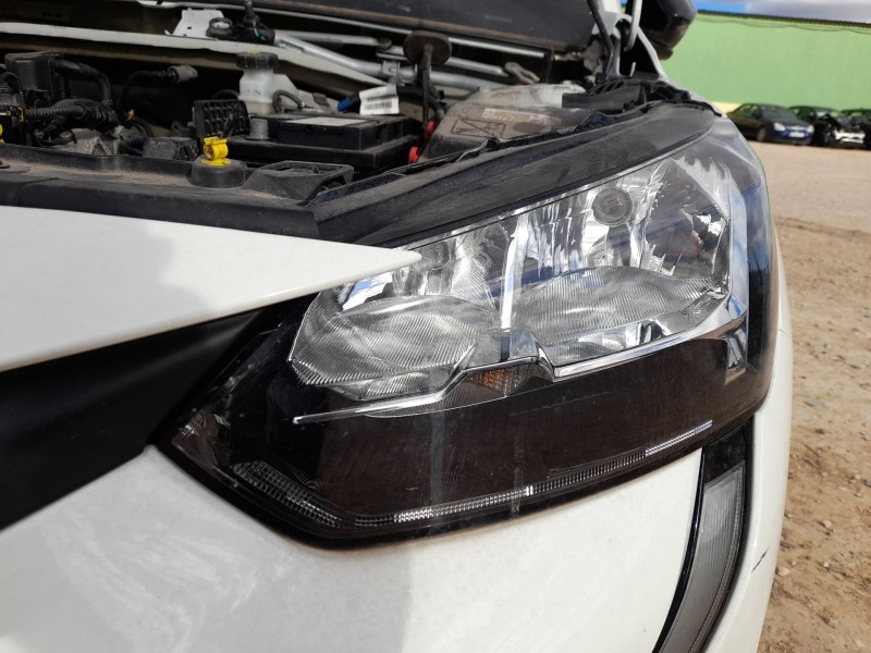 Recambio de faro izquierdo para peugeot 208 ii (ub_, up_, uw_, uj_) 1.5 bluehdi 100 referencia OEM IAM 9823194080  