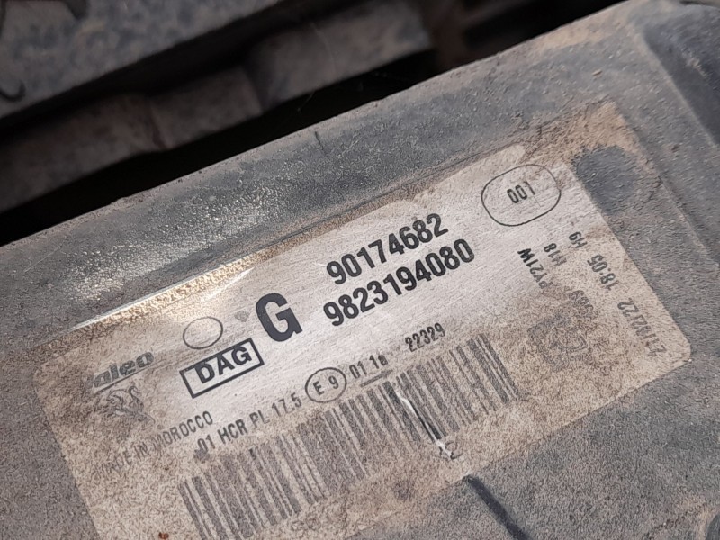 Recambio de faro izquierdo para peugeot 208 ii (ub_, up_, uw_, uj_) 1.5 bluehdi 100 referencia OEM IAM 9823194080  