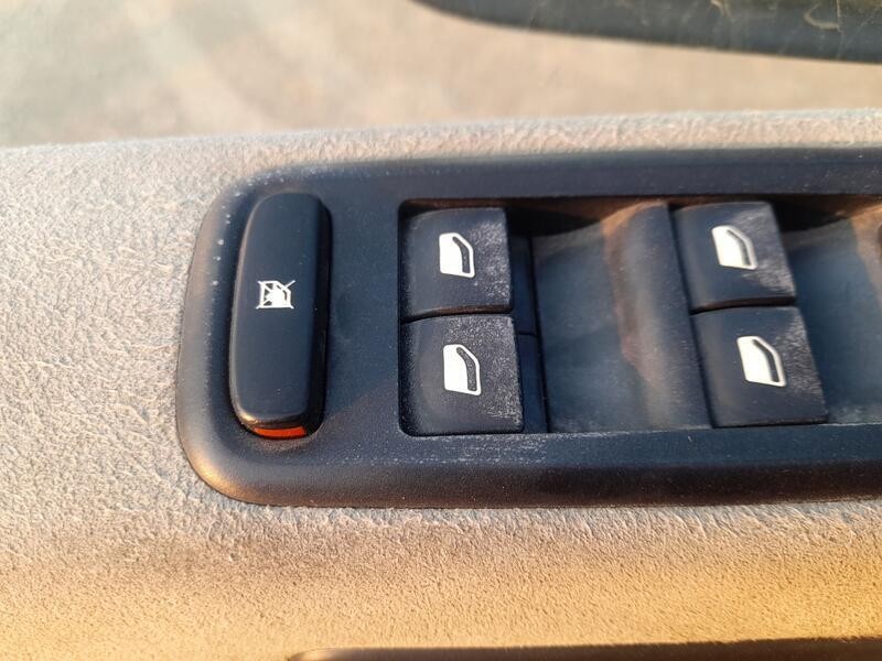 Recambio de mando elevalunas delantero izquierdo para lancia phedra (179_) 2.2 jtd (179axc1a) referencia OEM IAM 1499639898 C/MA