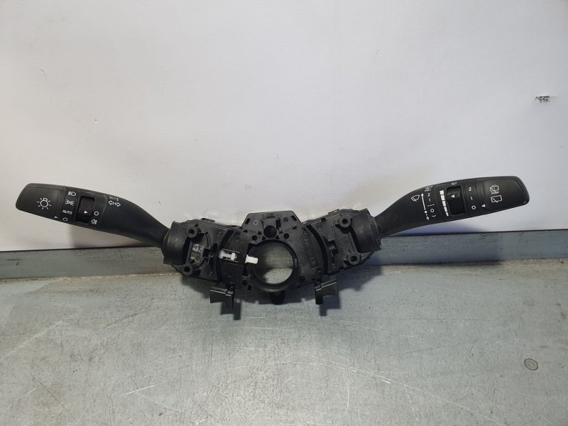 Recambio de mando luces y limpia para kia rio (yb) drive referencia OEM IAM 93403H8850  