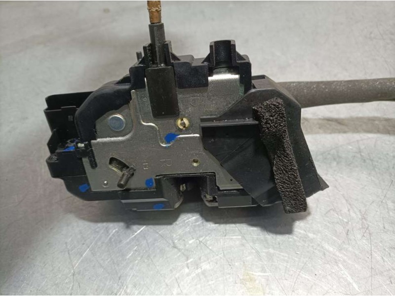 Recambio de cerradura puerta trasera derecha para nissan juke (f15) acenta referencia OEM IAM 32545A1T  ELECTRICA