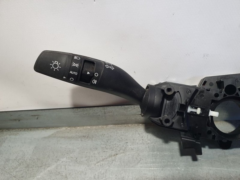 Recambio de mando luces y limpia para kia rio (yb) drive referencia OEM IAM 93403H8850  