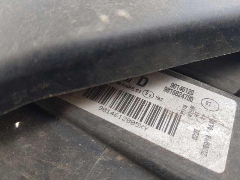 Recambio de faro derecho para citroën berlingo furgón club m referencia OEM IAM 9816824780  