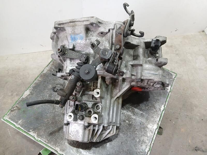 Recambio de caja cambios para hyundai accent (lc) gls crdi referencia OEM IAM J52073 768996 5VELOCIDADES