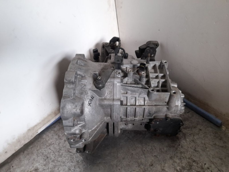 Recambio de caja cambios para kia magentis active referencia OEM IAM 4300039841  5VELOCIDADES