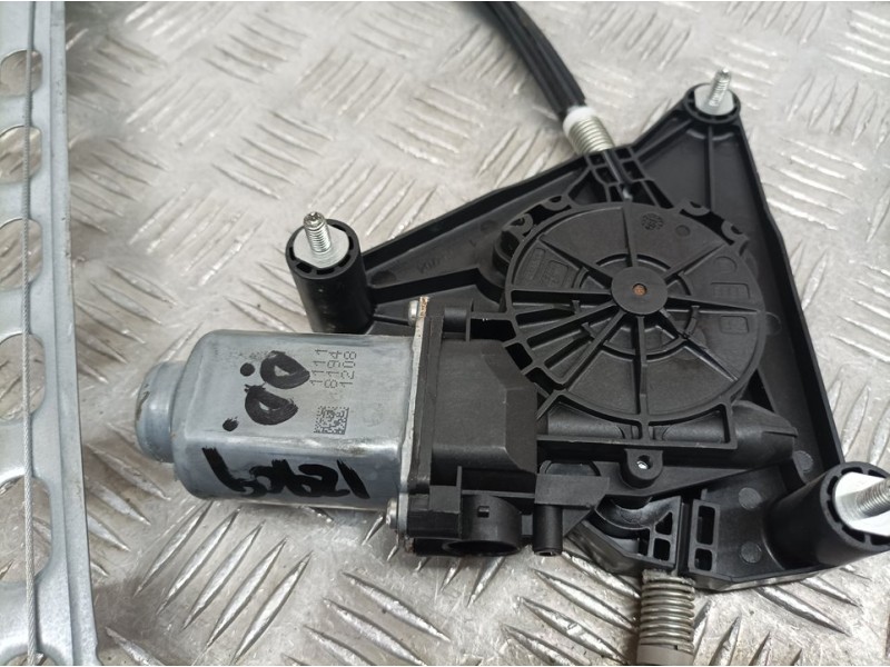 Recambio de elevalunas delantero derecho para citroën c1 elle referencia OEM IAM 69810OH031  ELÉCTRICO 2 PINS