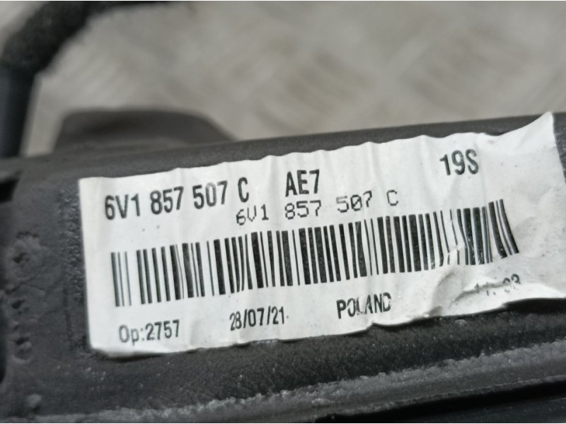 Recambio de retrovisor izquierdo para skoda fabia combi active referencia OEM IAM 6V1857507C  ELECTRICO