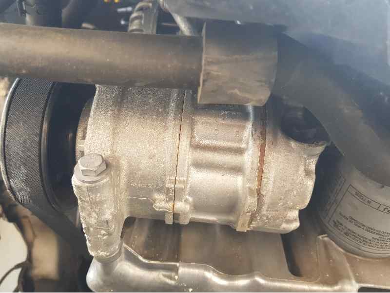Recambio de compresor aire acondicionado para volkswagen polo advance referencia OEM IAM 5Q0816803D  